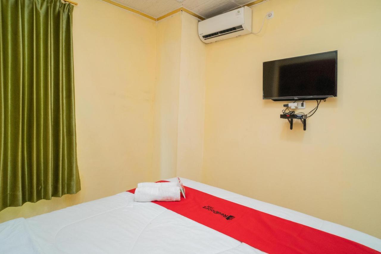 Reddoorz Plus Syariah Near Pasar Turi Surabaya Exterior photo