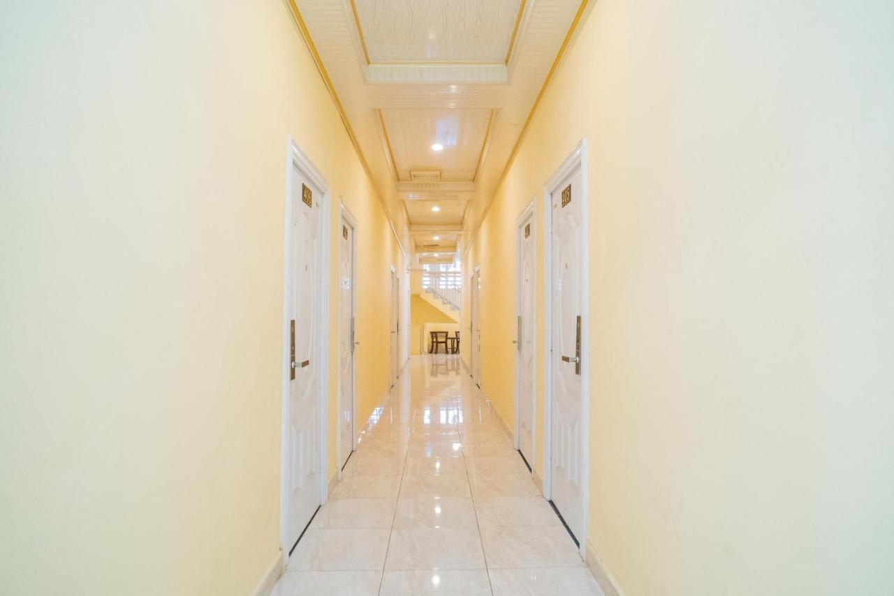 Reddoorz Plus Syariah Near Pasar Turi Surabaya Exterior photo